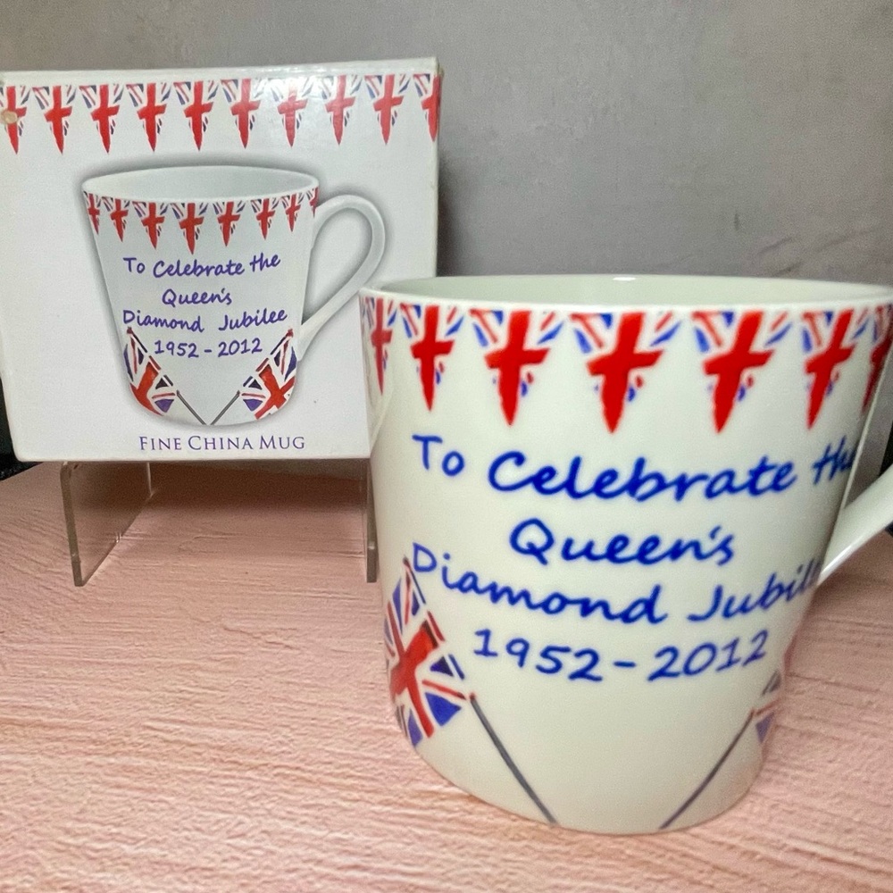 Royal Crest Queen's Diamond Jubilee Fine China Mug